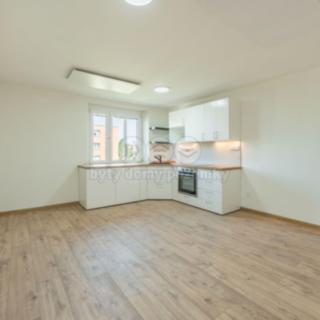 Prodej bytu 2+kk 44 m² Louny, Rybalkova