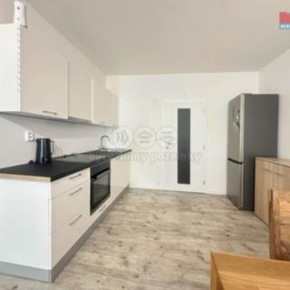 Pronájem bytu 3+kk 69 m² Liberec, Nádvorní