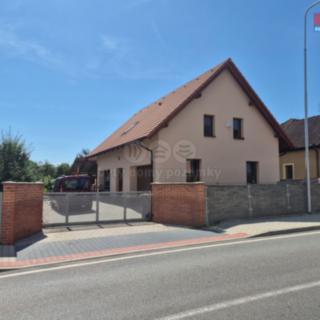 Pronájem bytu 3+kk 82 m² Trubín, Hlavní