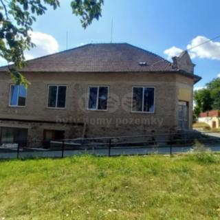 Prodej rodinného domu 617 m² Blížkovice