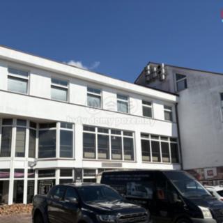 Pronájem kanceláře 152 m² Pardubice