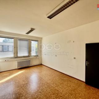Pronájem kanceláře 109 m² Brno Komárov, Hněvkovského