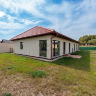 Pronájem rodinného domu 78 m² Nová Role Mezirolí