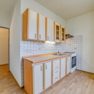 Pronájem bytu 2+1 54 m² Cheb, Osvobození
