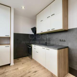 Pronájem bytu 1+1 32 m² Napajedla