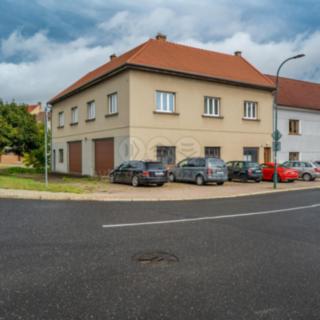 Prodej rodinného domu 210 m² Třebenice