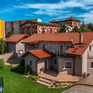 Prodej rodinného domu 411 m² Most
