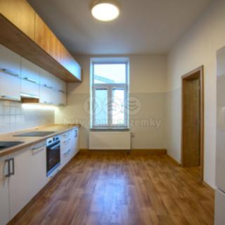 Pronájem bytu 2+1 80 m² Ostrava