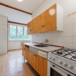 Prodej bytu 3+1 60 m² Toužim, Sídliště