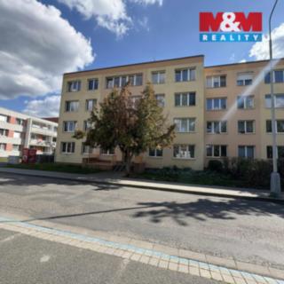Pronájem bytu 3+1 62 m² Beroun -Město, Na Parkáně