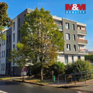 Pronájem bytu 3+kk 72 m² Pardubice Zelené Předměstí, Bratranců Veverkových
