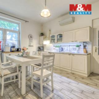 Prodej rodinného domu 300 m² Zahrádka