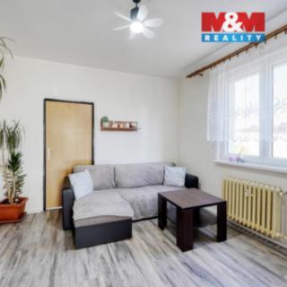 Prodej bytu 3+1 54 m² Rotava, Sídliště