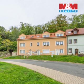 Prodej bytu 3+kk 74 m² Slaný, Pod Horou