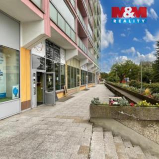Pronájem obchodu 40 m² Neratovice, nám. Republiky