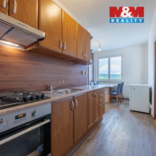Prodej bytu 3+1 58 m² Nová Role, Školní