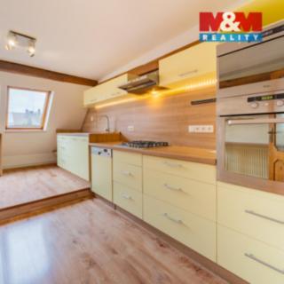 Prodej bytu 3+1 140 m² Cheb, Karlova