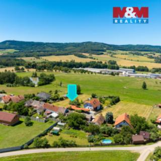 Prodej stavební parcely 1 750 m² Lipí