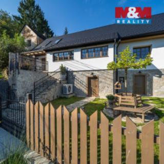 Prodej rodinného domu, 180m²