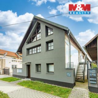 Pronájem bytu 2+1 42 m² Pardubice Trnová, Bohdanečská