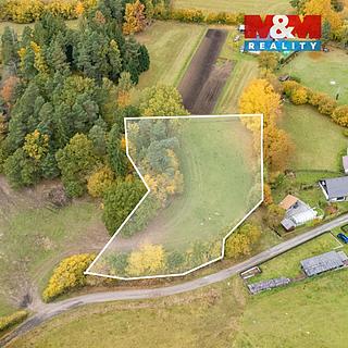 Prodej stavební parcely 3 805 m² Kolinec Sluhov