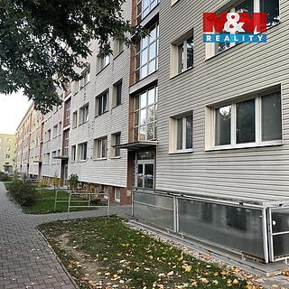 Pronájem obchodu 70 m² Pardubice Polabiny, Družstevní