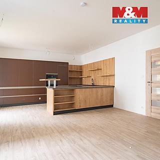 Pronájem bytu 4+kk 112 m² Cheb, Břehnická