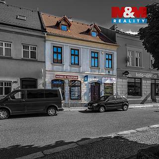Prodej činžovního domu, 196m²