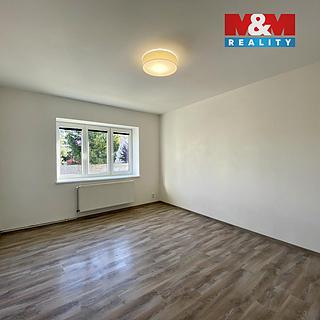 Pronájem bytu 2+1 50 m² Krnov