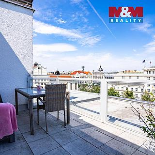Pronájem bytu 1+kk, garsoniery 33 m² Pardubice
