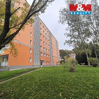 Pronájem bytu 3+1 71 m² Ústí nad Labem -centrum, Velká Hradební