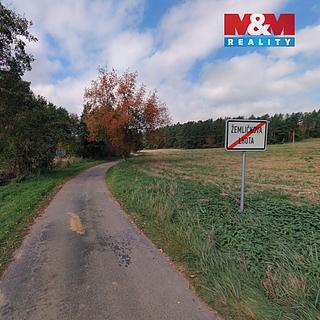 Prodej zemědělské půdy 13 374 m² Petrovice Žemličkova Lhota