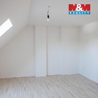 Pronájem bytu 1+kk, garsoniery 10 m² Pardubice