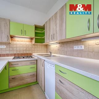 Pronájem bytu 2+1 55 m² Planá, Smetanova