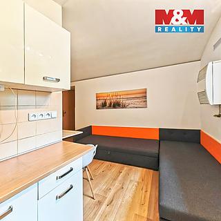 Pronájem bytu 1+kk, garsoniery 23 m² Hradec Králové