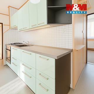 Pronájem bytu 4+kk 63 m² Meziboří