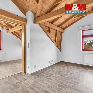 Pronájem bytu 3+kk 75 m² Lomnice nad Popelkou, Novoměstská