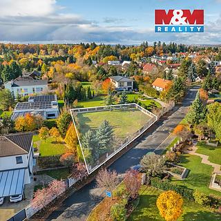 Prodej stavební parcely 939 m² Průhonice