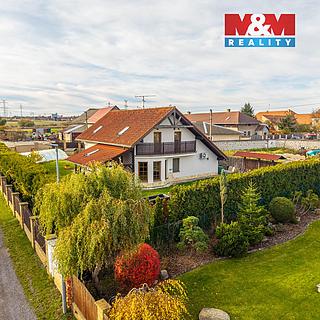 Prodej rodinného domu, 197m²