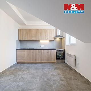 Pronájem bytu 1+1 50 m² Sokolov