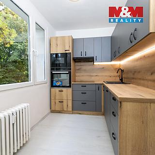 Prodej bytu 3+1 78 m² Chomutov, 17. listopadu