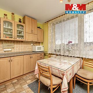 Prodej bytu 2+1 62 m² Chomutov, Holešická