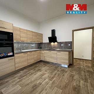 Pronájem bytu 3+1 78 m² Jablonec nad Nisou, Květinová
