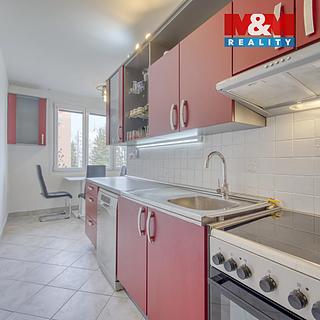 Pronájem bytu 3+1 77 m² Plzeň Doudlevce, Heyrovského