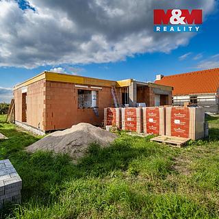 Prodej rodinného domu, 178m²