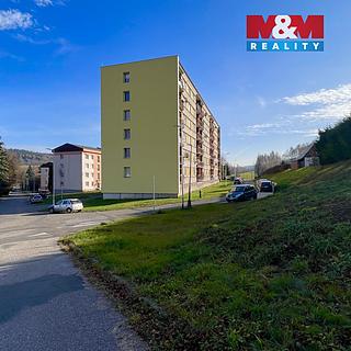 Pronájem bytu 3+1 78 m² Radvanice