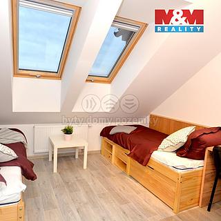 Pronájem bytu 1+kk a garsoniéry 51 m² Pardubice Cihelna, Brozanská