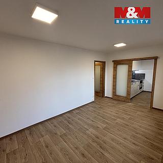 Pronájem bytu 2+1 51 m² Opava