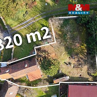 Prodej stavební parcely 820 m² Hluboš