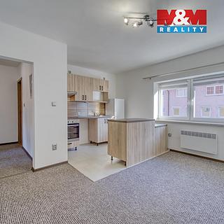 Pronájem bytu 2+1 46 m² Holýšov